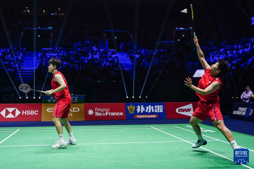 评委对其产 评委对其产